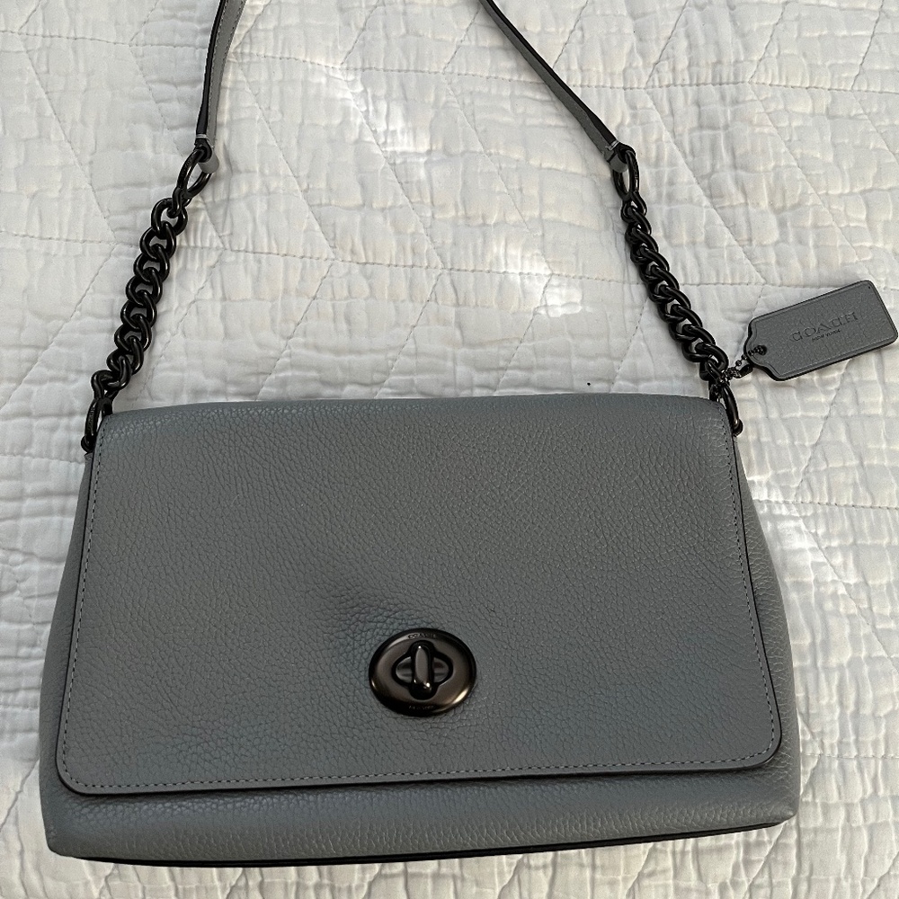 Coach Turnlock crossbody with dust bag